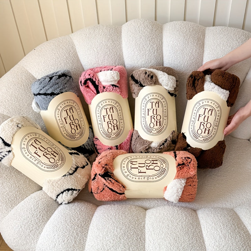 Luxury Plush Fleece Blanket - Oversized Thick Winter Throw with Super Soft Fleece, Quick-Warming 500gsm