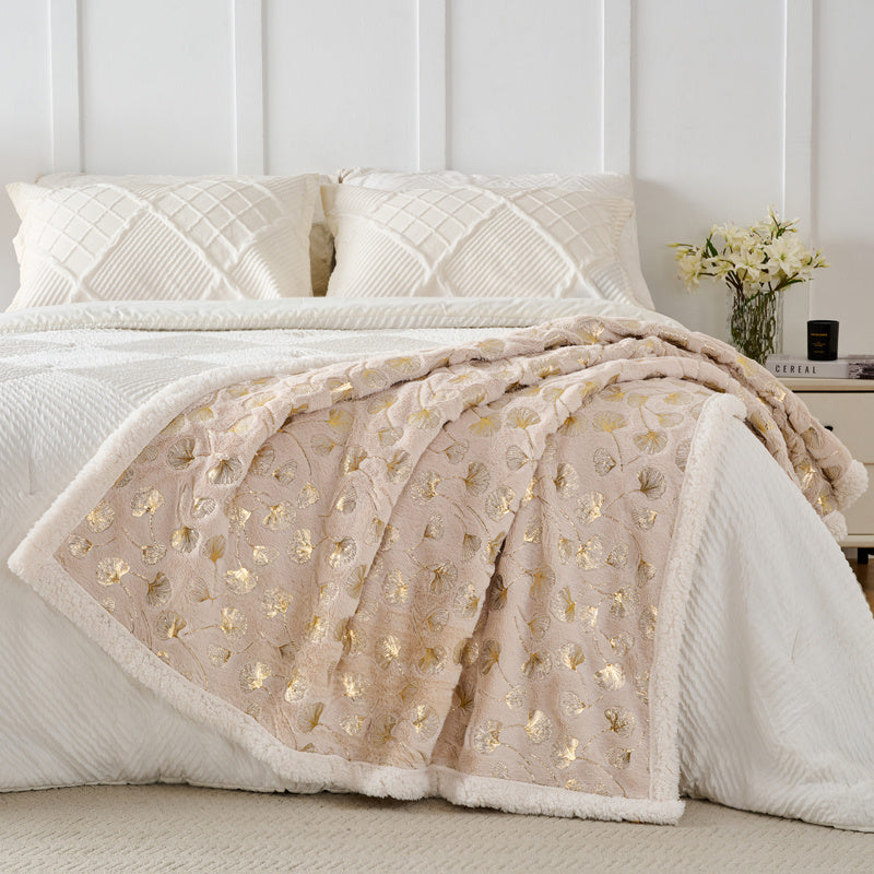One Piece of Faux Rabbit Fur Ginkgo Leaf Blanket, Soft and Comfortable, Thickened for Warmth