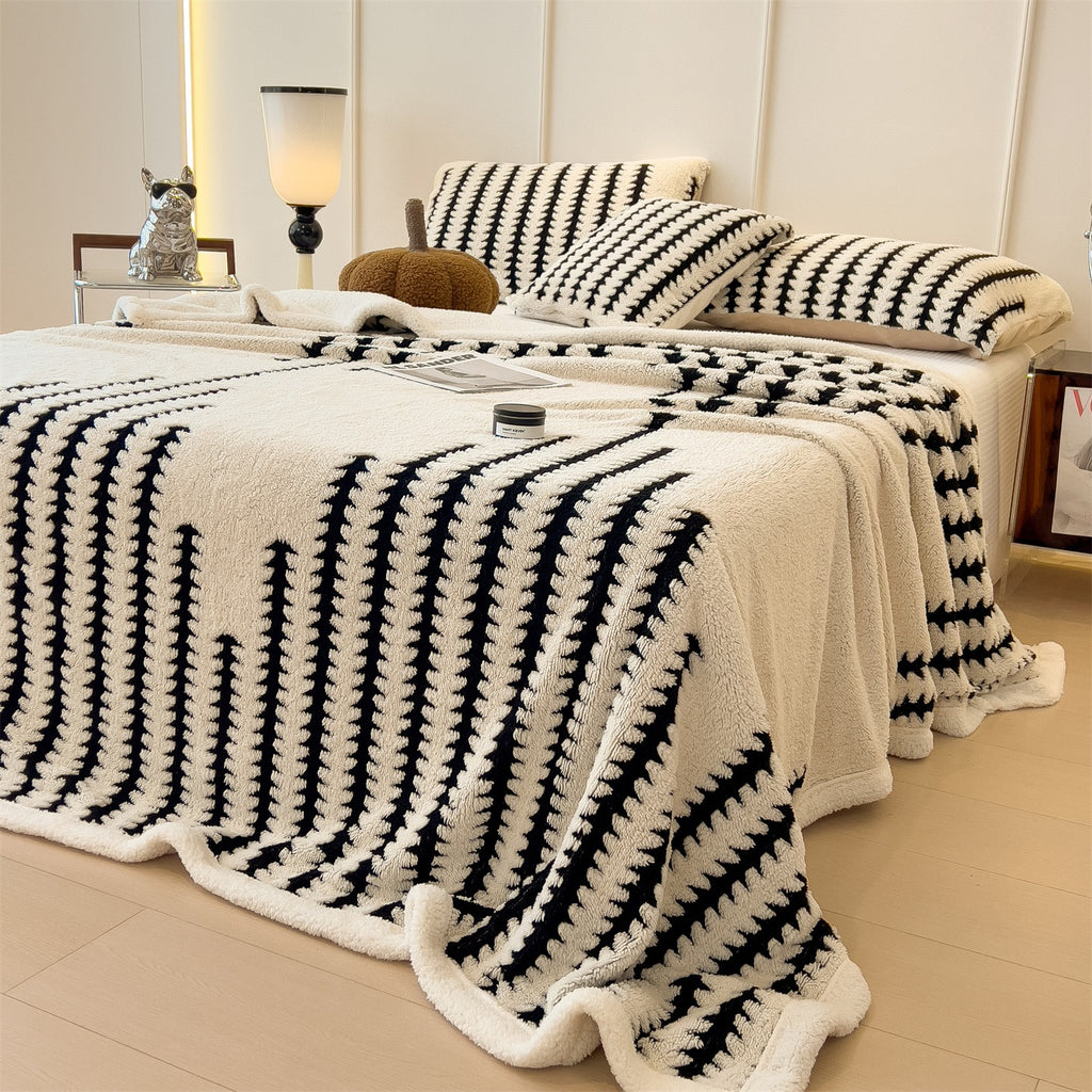 1pc Autumn and Winter Fleece-Lined Thick Blanket - Soft, Warm Modern Design, Mixed Colors
